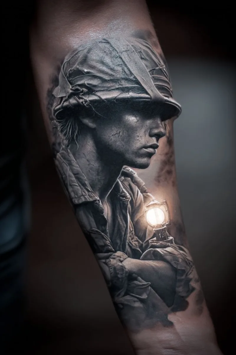 Soldat portræt realistisk tatovering